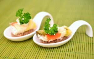 薄毛対策に効果的な食事メニューの例を1週間分紹介しますか？