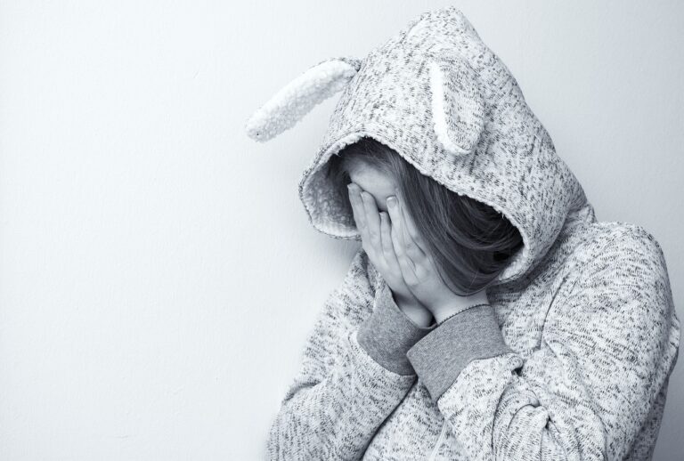 薄毛でもつむじが目立たない髪型はどれ？
